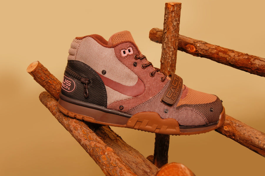 RAFFLE: TRAVIS SCOTT x NIKE AIR TRAINER 1 "LIGHT CHOCOLATE"
