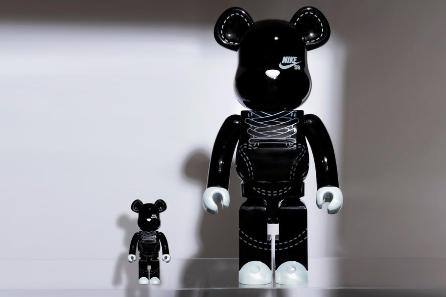RAFFLE: MEDICOM TOY x NIKE SB 400% + 100% BE@RBRICK SET