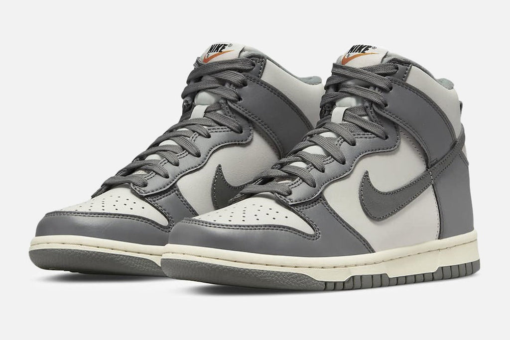 RAFFLE: NIKE DUNK HIGH RETRO SE VINTAGE 